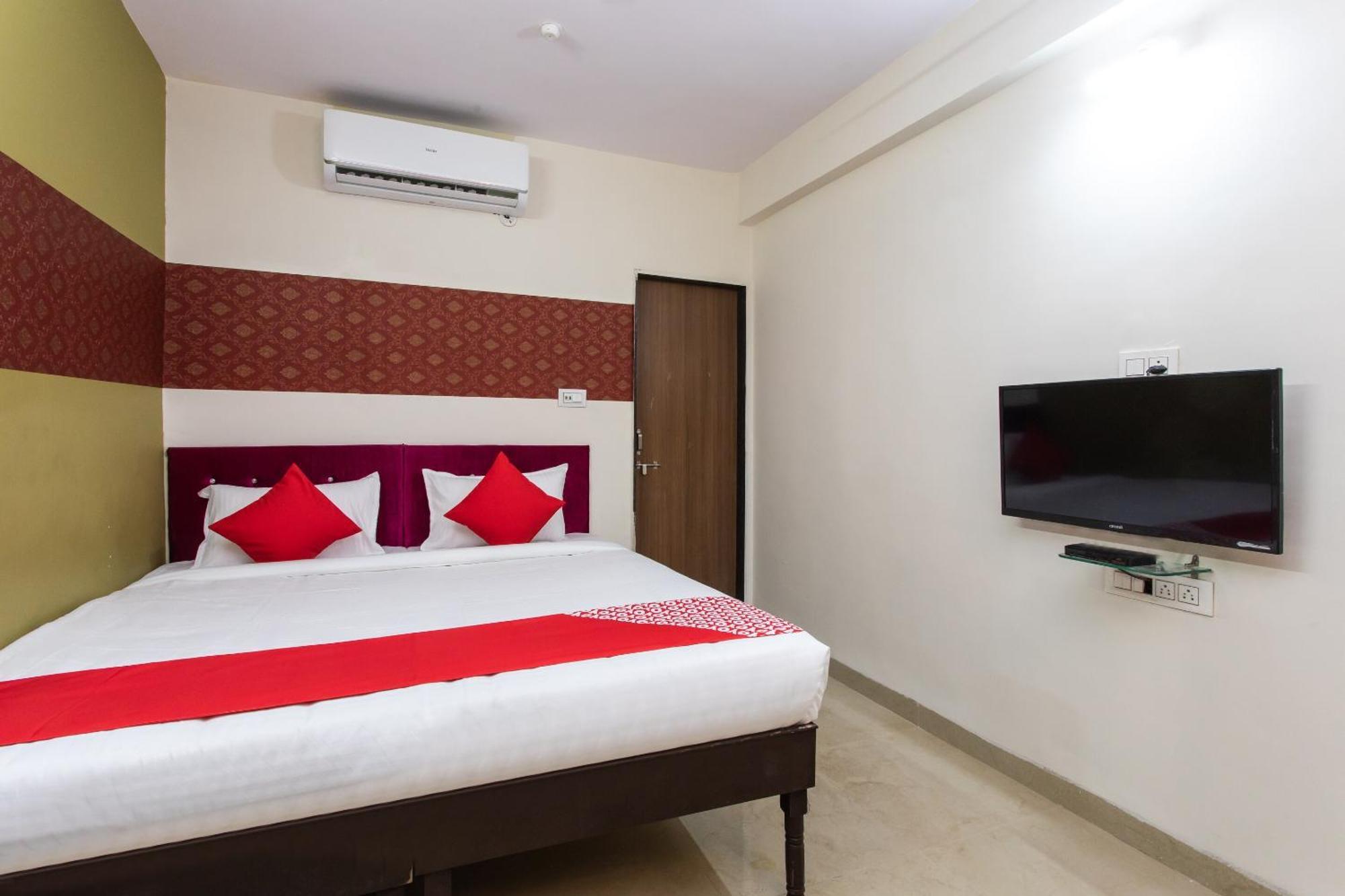 Hotel O Apple Tree Indaur Kültér fotó